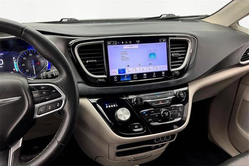 2022 Chrysler Pacifica Touring-L