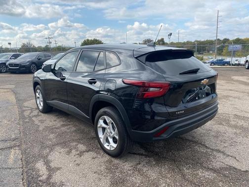 2024 Chevrolet Trax LS