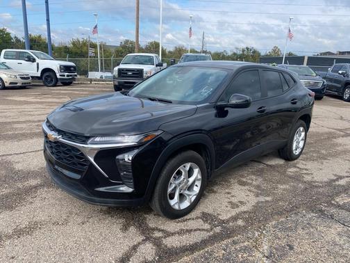 2024 Chevrolet Trax LS