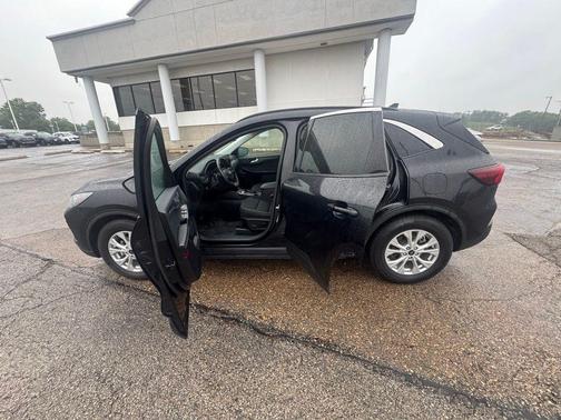 Black Metallic 2023 Ford Escape Active