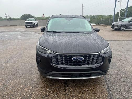Black Metallic 2023 Ford Escape Active
