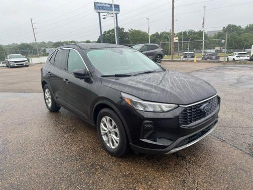 Black Metallic 2023 Ford Escape Active