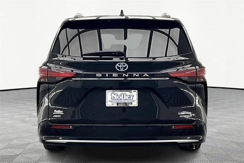 2023 Toyota Sienna Limited