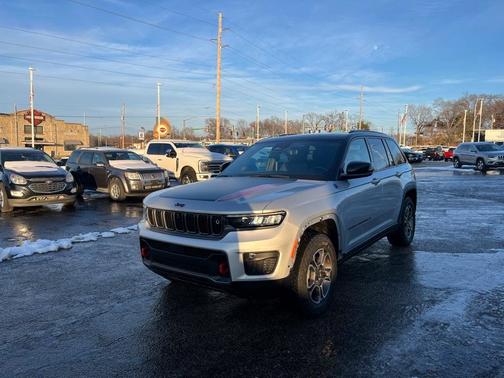 2022 Jeep Grand Cherokee Trailhawk