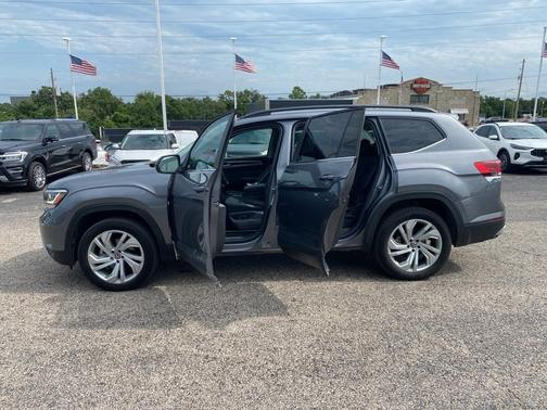 2023 Volkswagen Atlas 3.6L SE w/Technology
