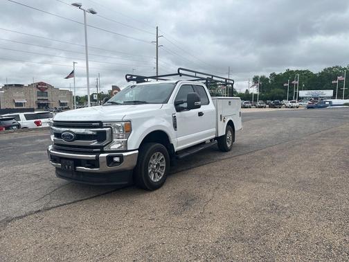 Oxford White 2022 Ford F-250 XLT