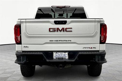 2023 GMC Sierra 1500 AT4X