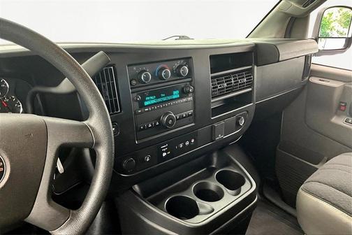 2023 GMC Savana 2500 Work Van