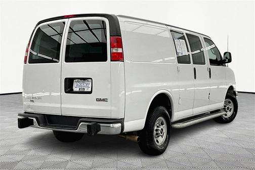 2023 GMC Savana 2500 Work Van