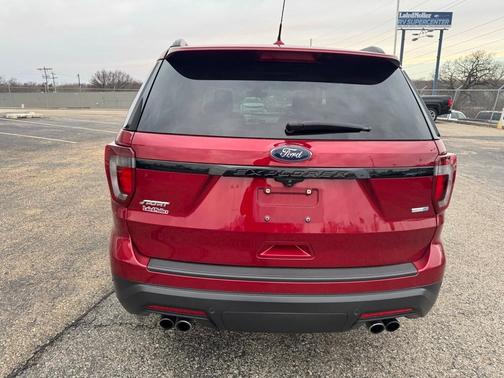 2019 Ford Explorer sport