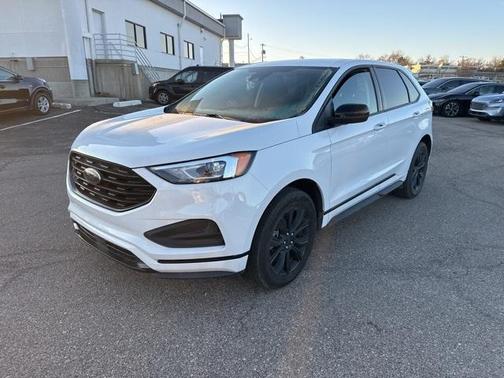 2022 Ford Edge SE