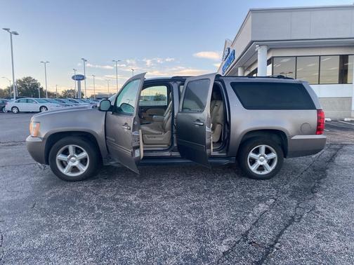 2012 Chevrolet Suburban 1500 LT