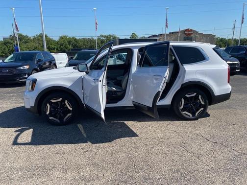 2023 Kia Telluride S