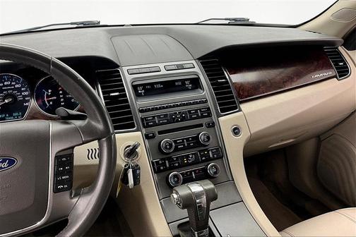 2011 Ford Taurus SEL