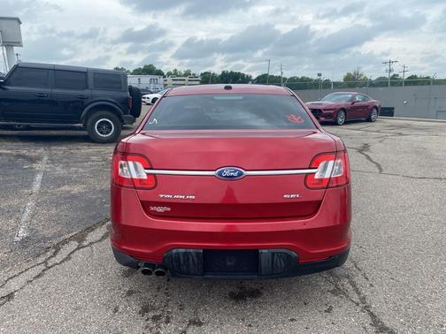 2011 Ford Taurus SEL
