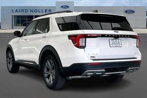 Star White 2026 Ford Explorer Active