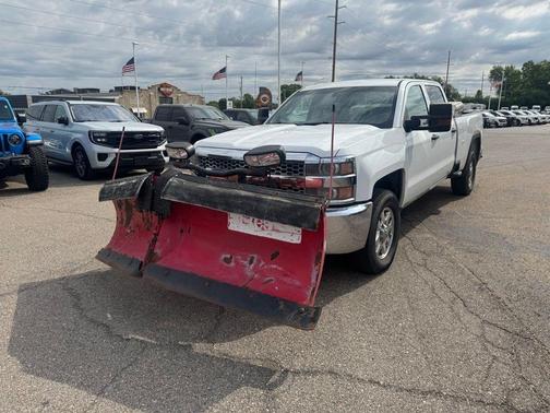 Summit White 2019 Chevrolet Silverado 2500 WT