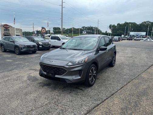 2021 Ford Escape SE