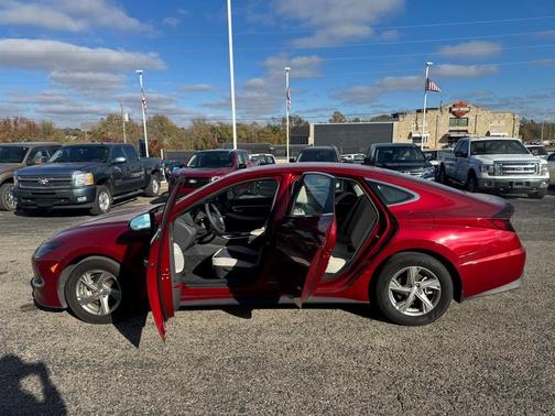 2023 Hyundai SONATA SE