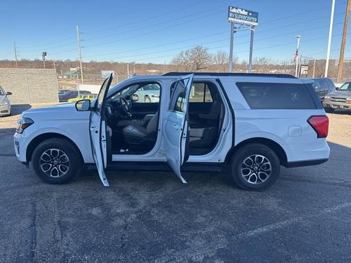 2024 Ford Expedition Max XLT