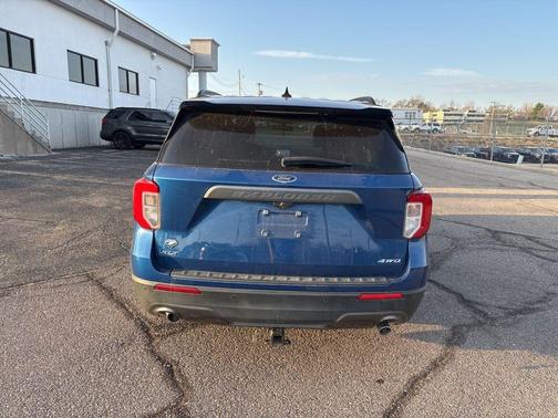 Blue 2021 Ford Explorer XLT