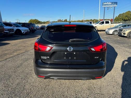 2017 Nissan Rogue Sport SV