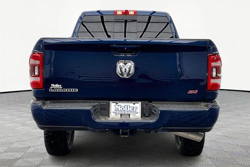 Patriot Blue Pearlcoat 2022 RAM 2500 Laramie