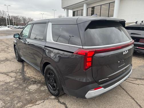 2025 Kia Carnival LXS