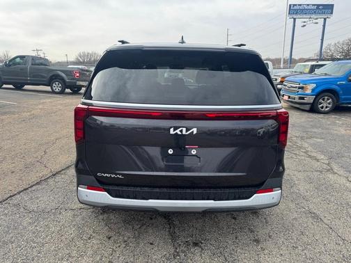 2025 Kia Carnival EX