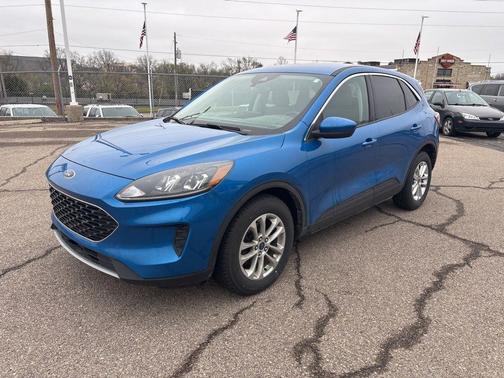 Velocity Blue Metallic 2021 Ford Escape SE