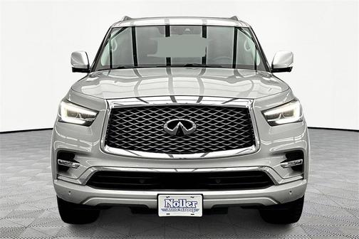 2023 INFINITI QX80 Luxe