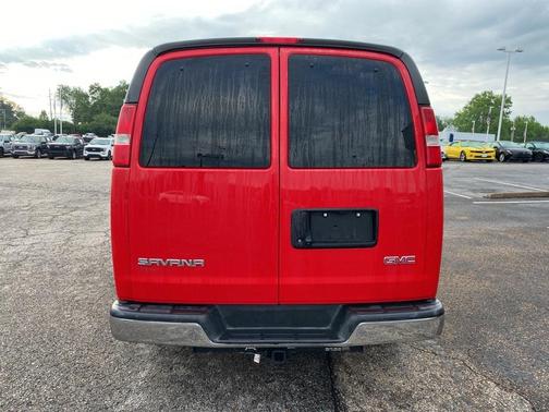 2017 GMC Savana 3500 LT