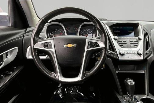 Silver Ice Metallic 2017 Chevrolet Equinox LT
