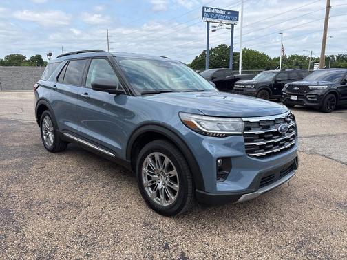 Vapor Blue 2025 Ford Explorer Active