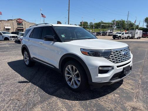 White Metallic 2021 Ford Explorer Platinum