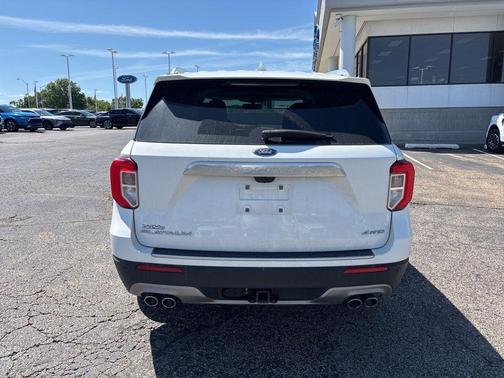 White Metallic 2021 Ford Explorer Platinum
