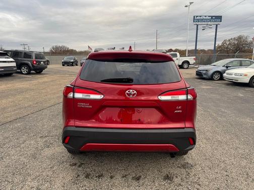 2023 Toyota Corolla Cross LE