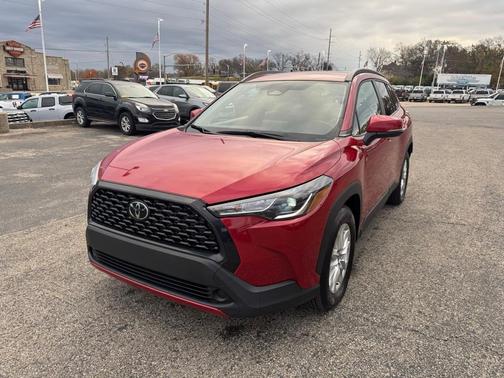 2023 Toyota Corolla Cross LE