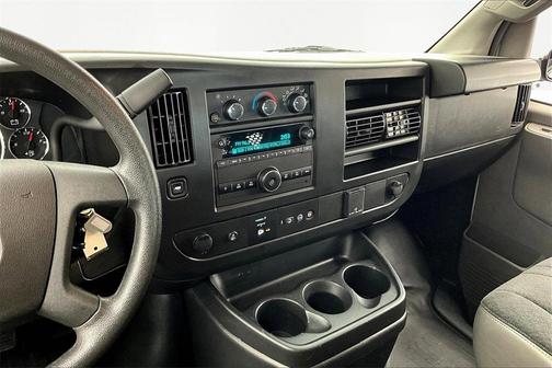 2023 GMC Savana 2500 Work Van