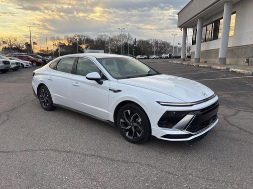 2025 Hyundai SONATA SEL