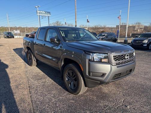 2025 Nissan Frontier SV