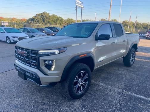2023 GMC Canyon AT4