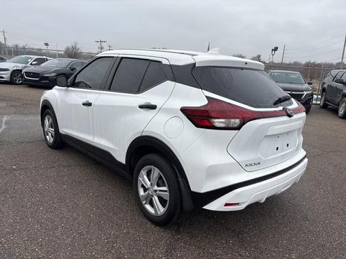 2024 Nissan Kicks S