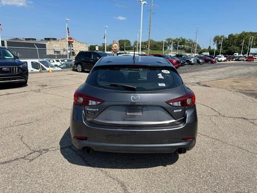 2018 Mazda Mazda3 Sport