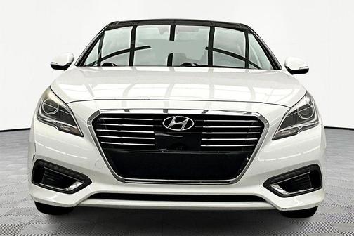 2017 Hyundai SONATA Hybrid Limited