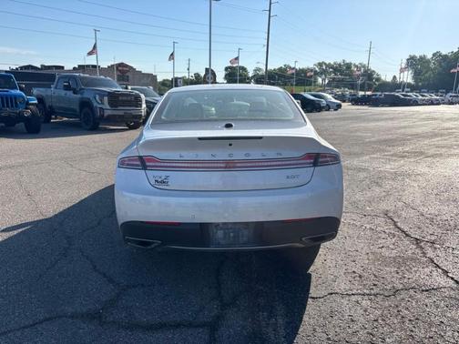 White Platinum Clearcoat Metallic 2020 Lincoln MKZ Standard