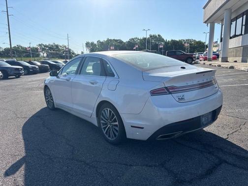 White Platinum Clearcoat Metallic 2020 Lincoln MKZ Standard