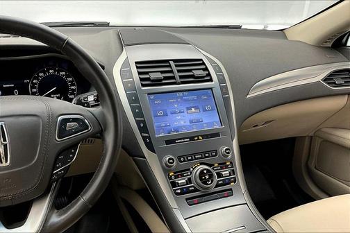 White Platinum Clearcoat Metallic 2020 Lincoln MKZ Standard