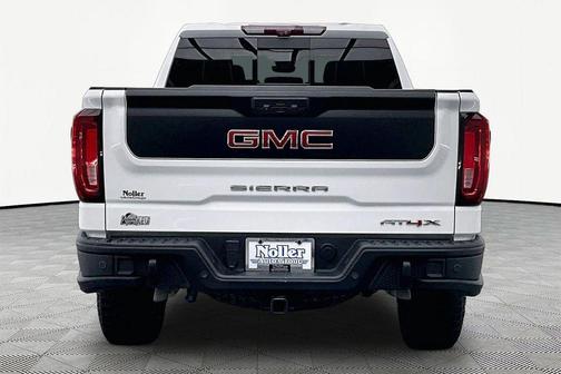 Summit White 2023 GMC Sierra 1500 AT4X