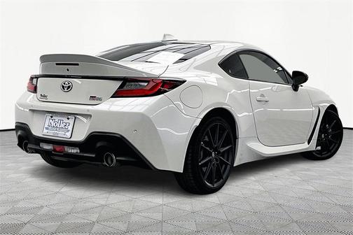 2024 Toyota GR86 Premium